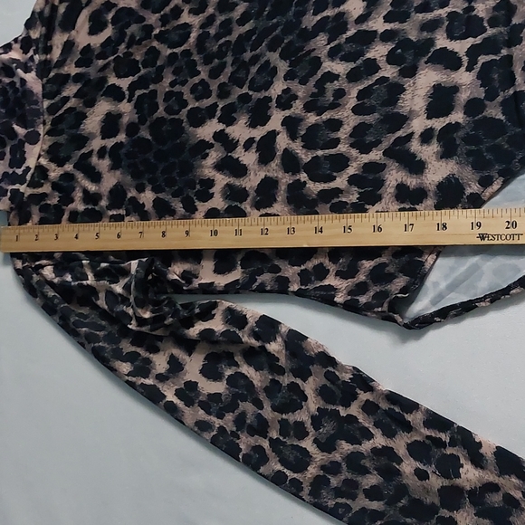 Lazofy Leopard print high neck bodysuit Women's long sleeve size M - Picture 4 of 9